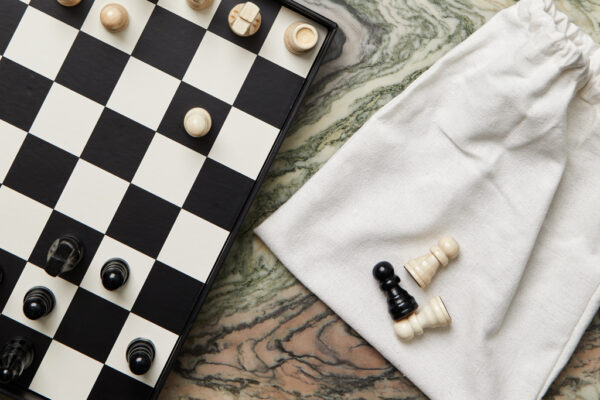 VINGA Chess coffee table game - Image 10