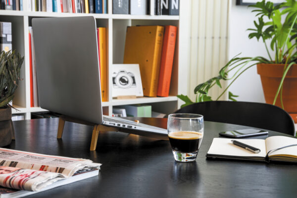 Bamboo portable laptop stand - Image 9