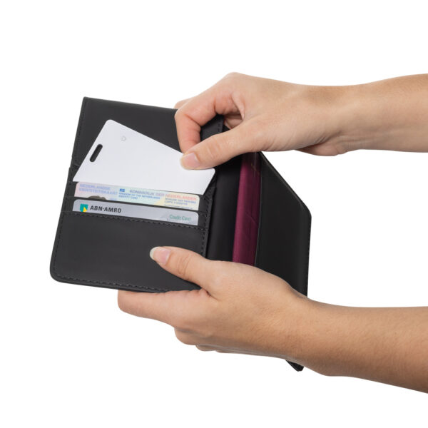 Findit RCS rplastic ultra-thin finder card rechargeable - Image 9