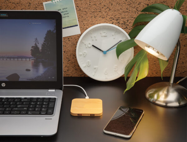 Bamboo 5W wireless charger with USB - Image 8