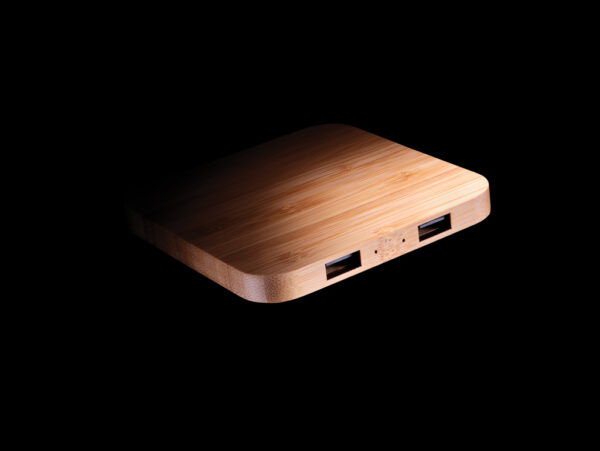 Bamboo 5W wireless charger with USB - Image 9