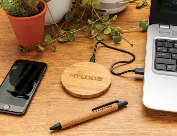 Bamboo 5W round wireless charger - Image 7