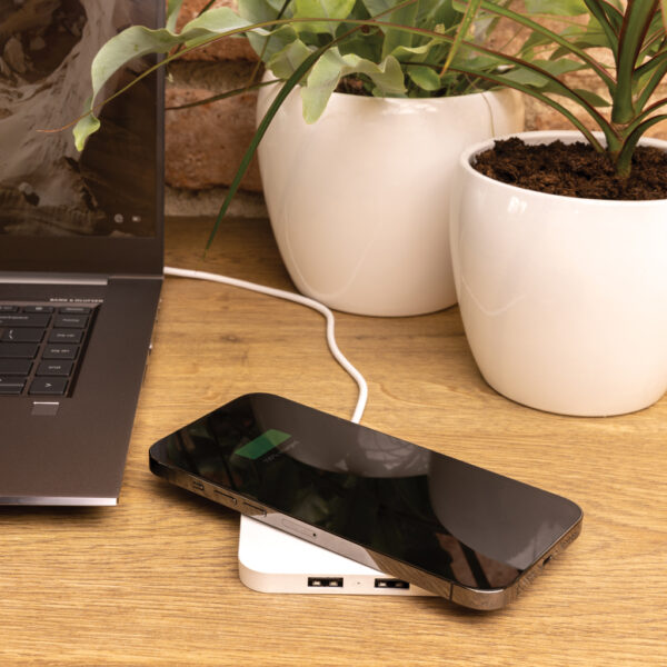 RCS recycled plastic 10W Wireless charger with USB Ports - Image 9