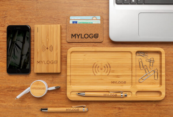 Bamboo desk organiser 5W wireless charger - Image 8