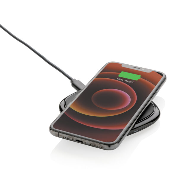 Philips 10W Qi wireless charger - Image 3