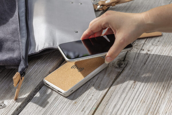 Cork and Wheat Straw 8.000 mAh 5W wireless powerbank - Image 10