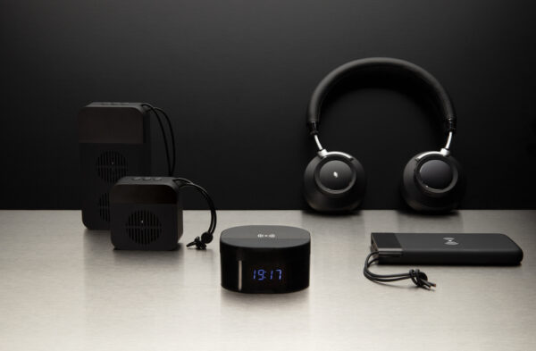 Aria Wireless Comfort Headphones - Image 14