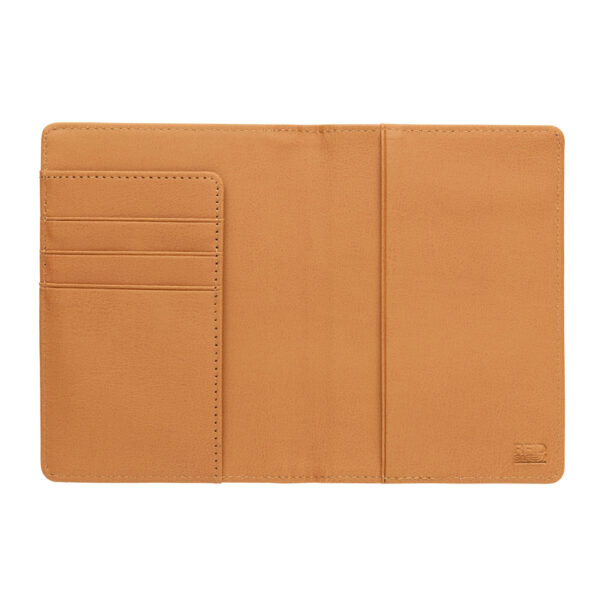 Cork secure RFID passport cover - Image 6