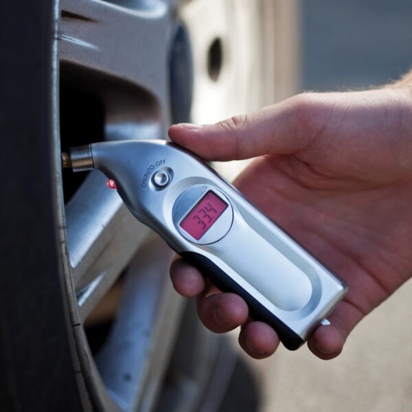 Digital tyre gauge - Image 6