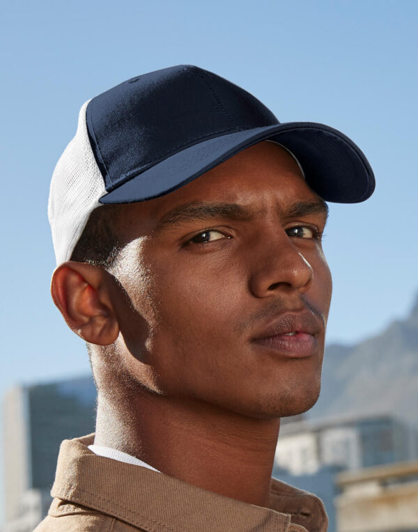 Urbanwear Trucker - Image 2
