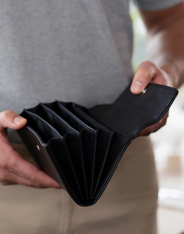 Waiter's Wallet with Press Stud - Image 3
